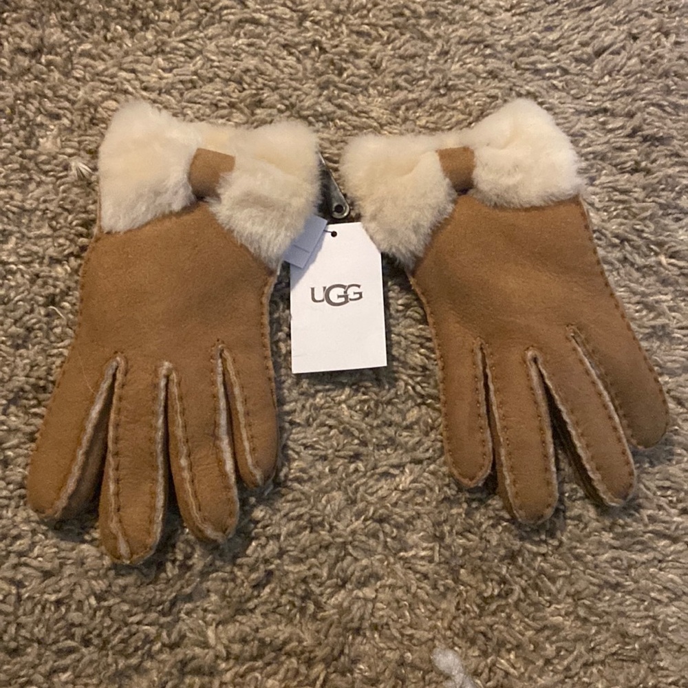 Ugg womens sheepskin gloves